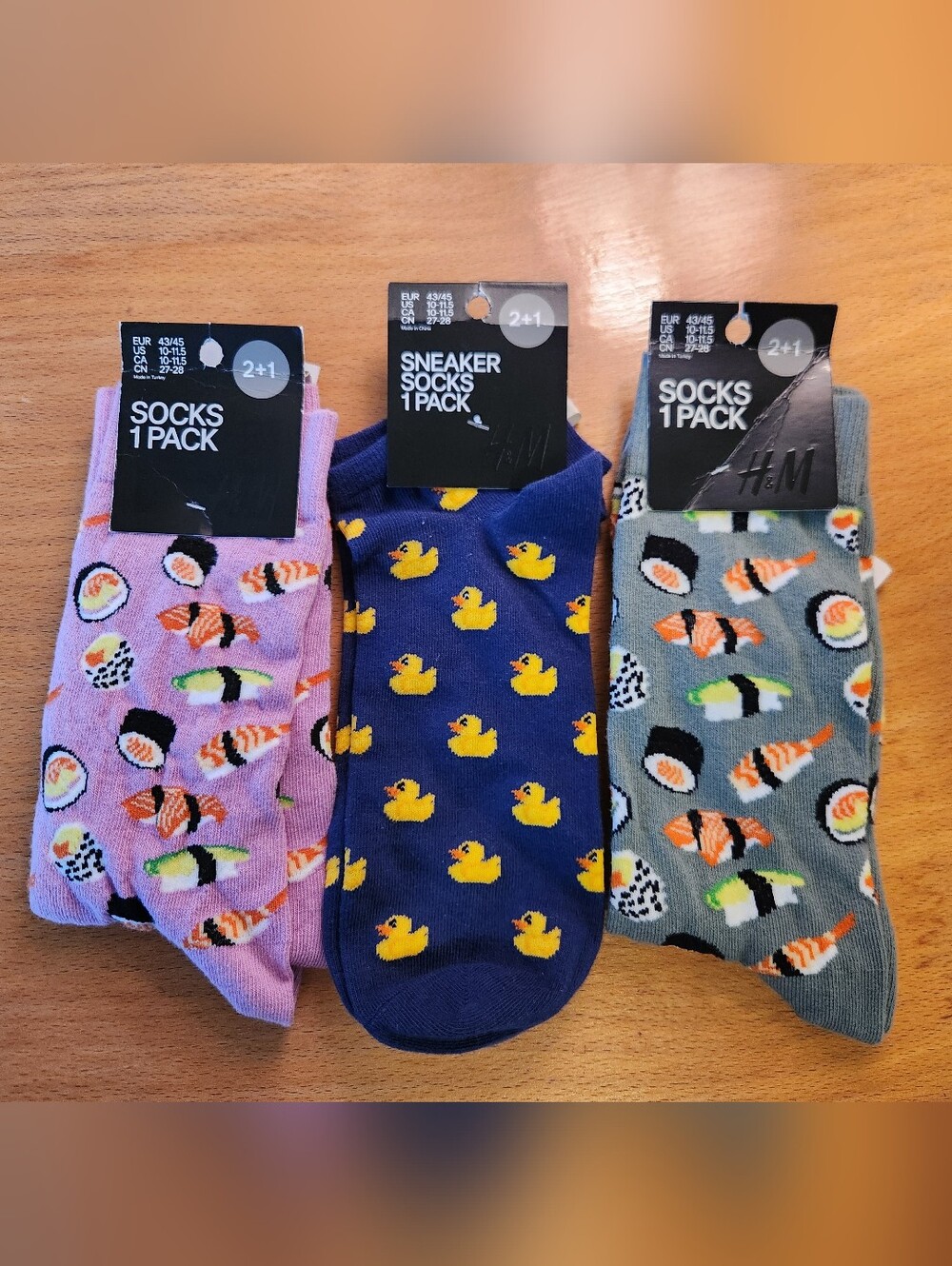 H&M Korea Mens Socks Size 10-11.5